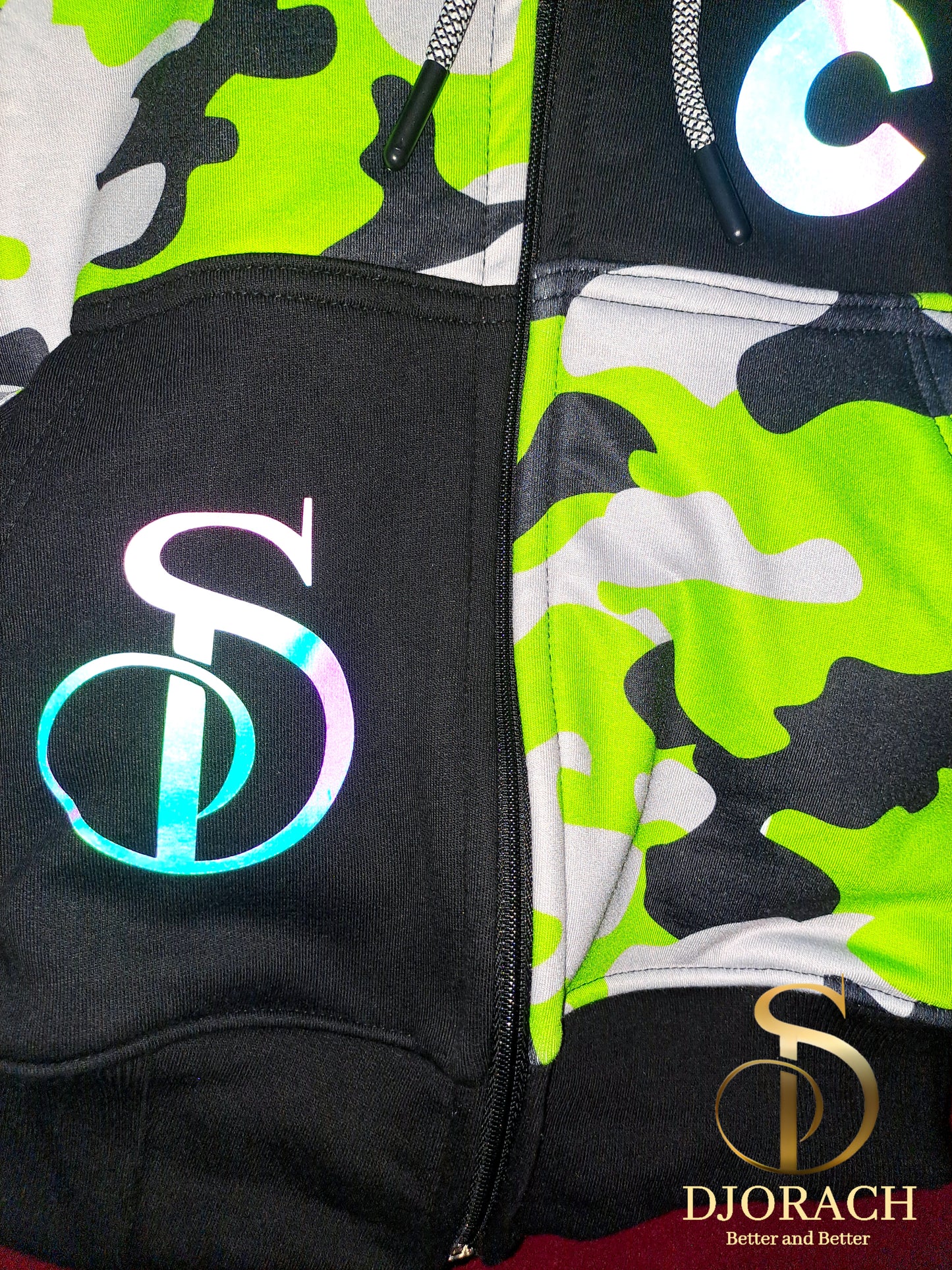 Casaca camuflada verde unisex, con efecto luminoso