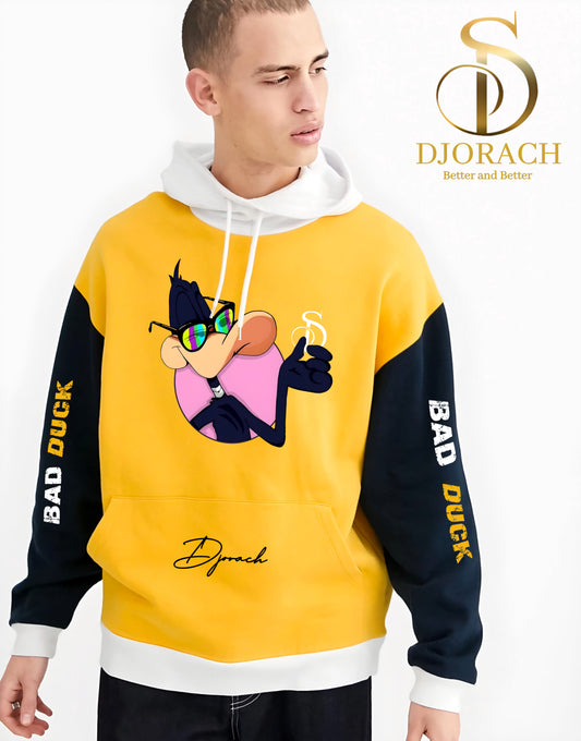 Polera Sudadera Hoddie color amarillo especial con diseño Bordado de pato lucas. Marca Djorach